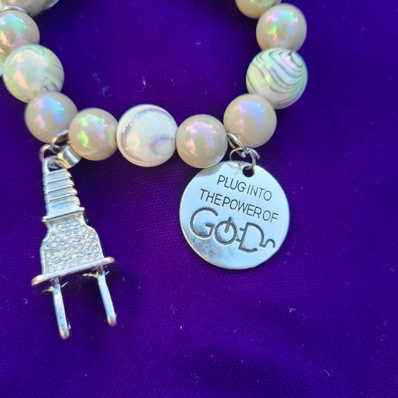 Beaded bracelet stack with inspirarion - Picture 4 of 11